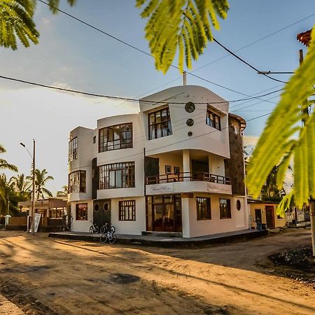 Hotel Volcano Puerto Villamil Exterior photo