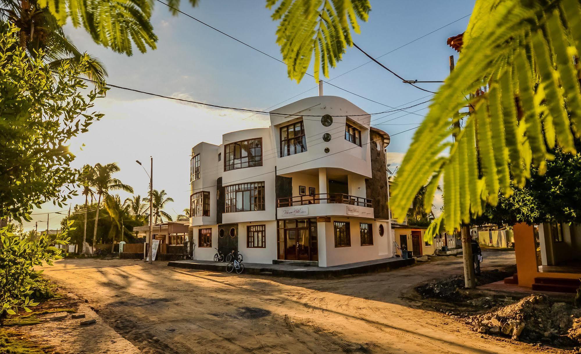 Hotel Volcano Puerto Villamil Exterior photo